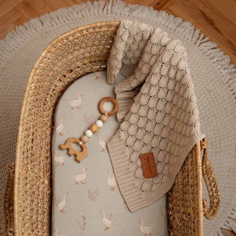 Bettlaken für das Kinderbett, den Kinderwagen oder die Moses-Basket - Happy Geese Olive